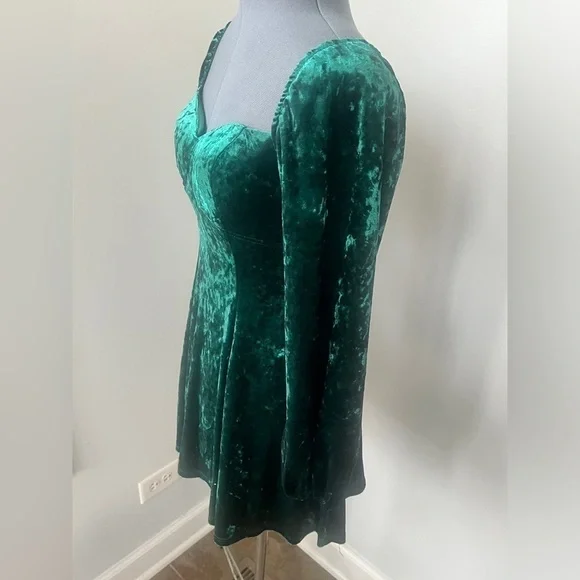 NWT City Vibe Sz S Long-Sleeve Hunter Green Stretchy Crushed Velvet Dress - Picture 13 of 16